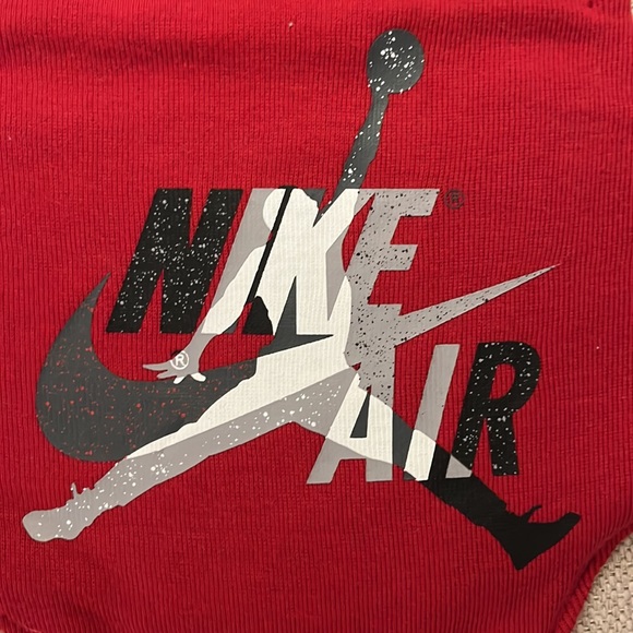 Jordan Nike Air 2-Piece Set - Picture 4 of 7